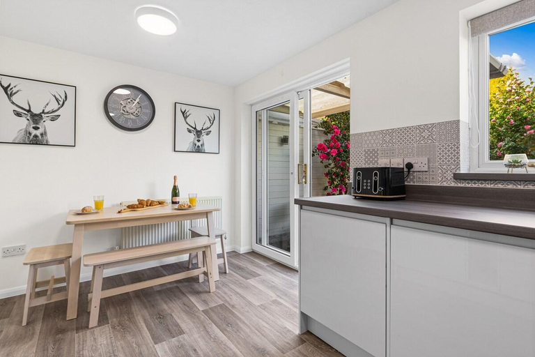 Others 5, Silver Stag Properties, 3 BR Home w Garden, Leicestershire