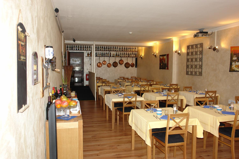 Food & Drinks 4, Bahnhof Haus, Como