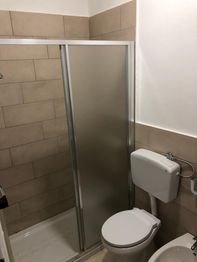 Bathroom 2, Trapani Apartments, Trapani
