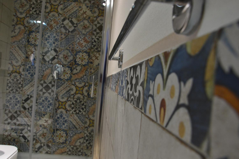 Bathroom 5, B&B Stella Maris Trapani Centro, Trapani
