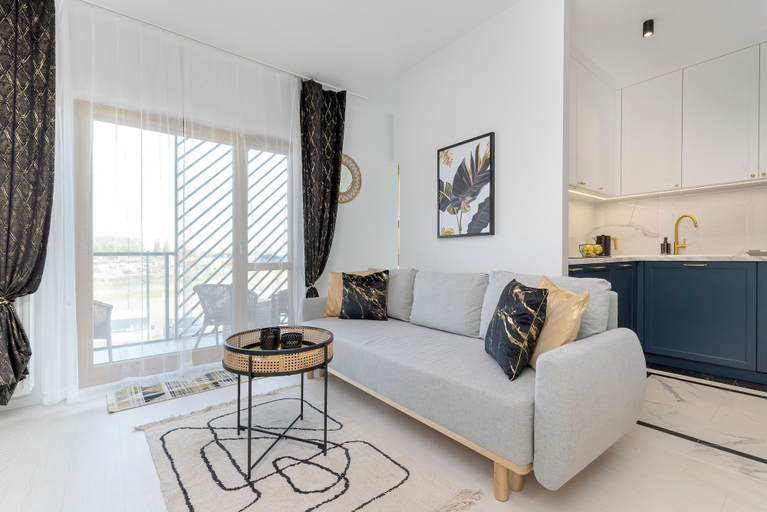 Others 1, Modern With Balcony and Gym by Renters, Gdańsk City