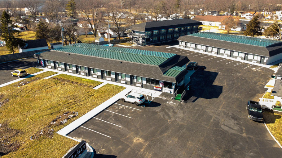 Exterior & Views 2, Ashley Motel, Hendricks