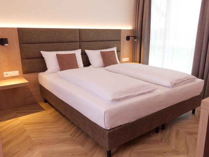 Bedroom 5, Hotel Wubbel, Emsland