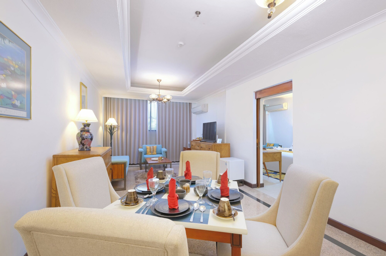 Dining Room 14