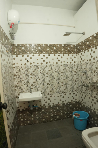 Bathroom 3, Venitia Homestay , Alappuzha