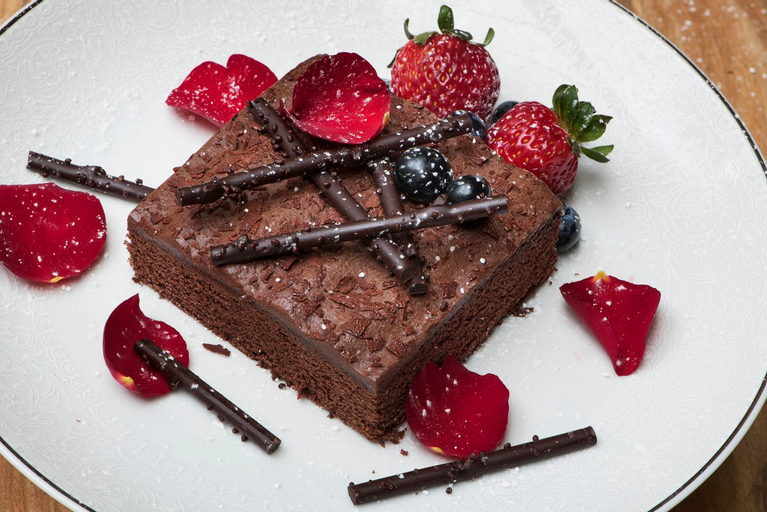 Food & Drinks 16