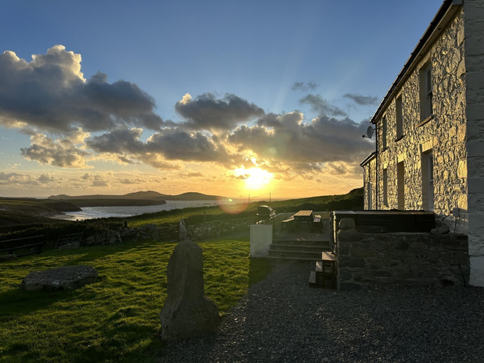 Exterior & Views 2, Upper Porthmawr - 5 Bedroom Cottage - Whitesands, Pembrokeshire