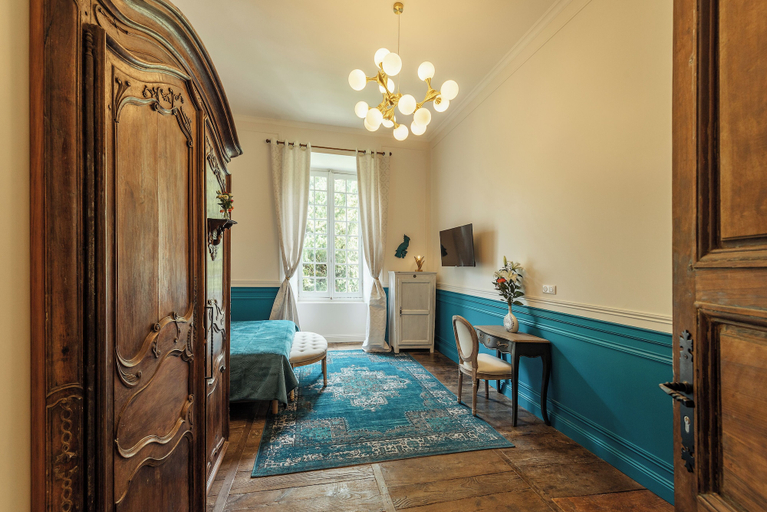 Bedroom 4, Manoir de Laroque Delprat, Lot