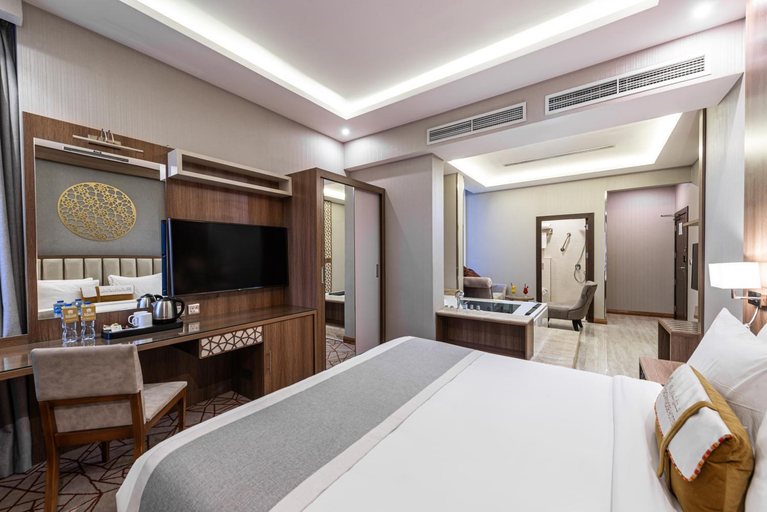 Bedroom 3, Crown Rose Hotel, Riyadh