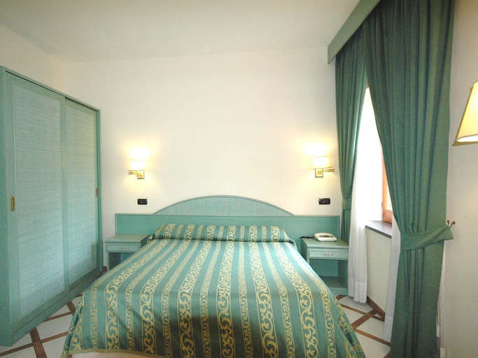 Bedroom 3, Villaggio Verde, Napoli