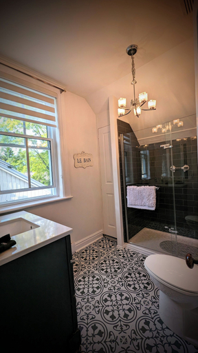 Bathroom 3, Bayfield Boutique B&B, Huron