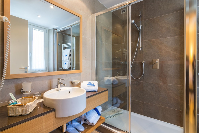 Bathroom 4, Hotel Sirmione E Promessi Sposi, Brescia