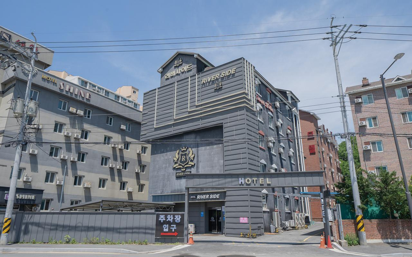 Exterior & Views 1, Chuncheon Hotel Riverside, Chuncheon