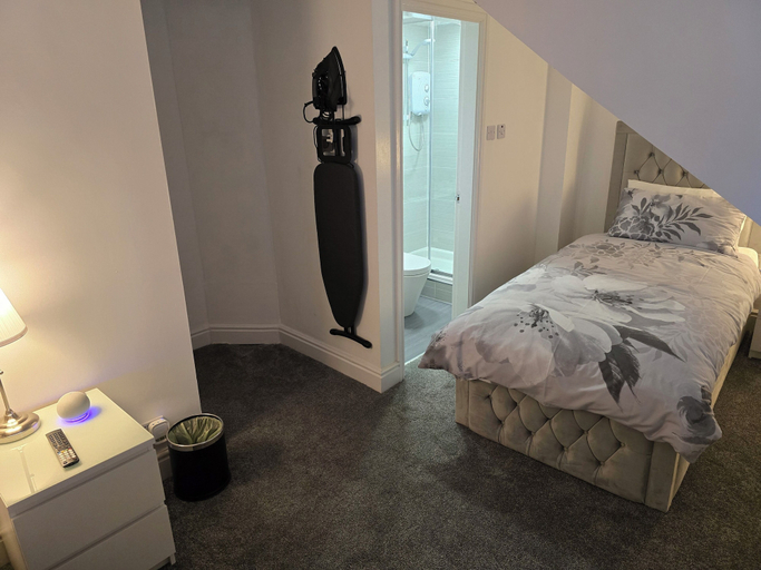 Bedroom 2, The Boot & Shoe, Darlington