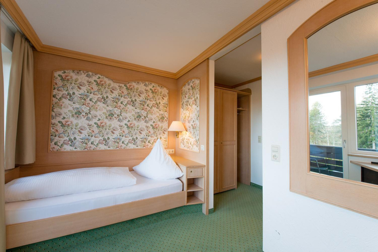 Bedroom 4, Hotel St. Ulrich Garni, Unterallgäu