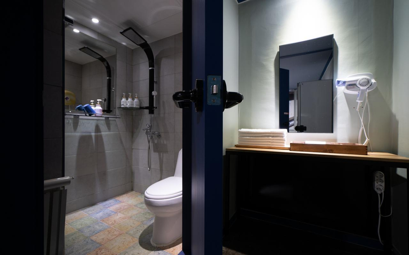 Bathroom 5, Chuncheon Hotel Riverside, Chuncheon