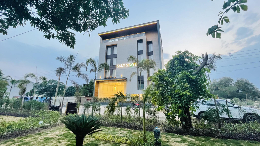Saltstayz Select - Golf Course Road & Sector 57, Karnal