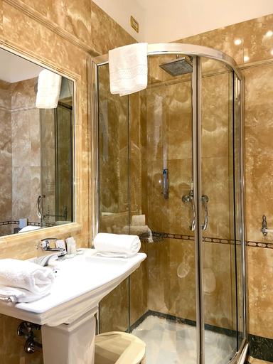 Bathroom 3, Ca' Del Nobile, Venezia