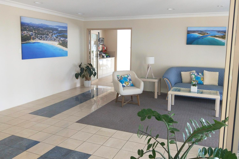 Public Area, Beaches International, Great Lakes