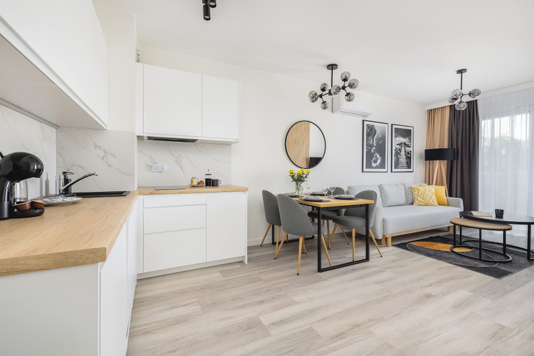 Others 5, Apartment With Parking & A/C by Renters, Kołobrzeg