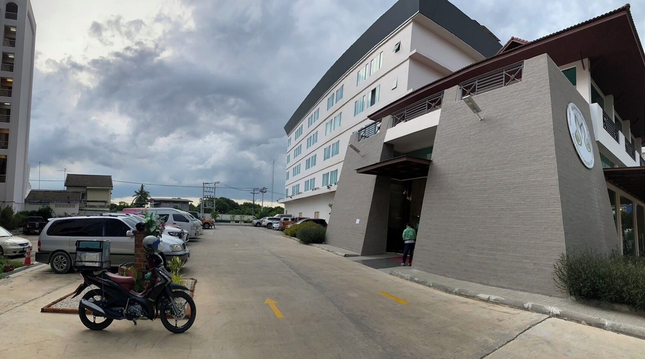 Exterior & Views 2, Mayflower Grande Suite Hotel, Muang Phitsanulok