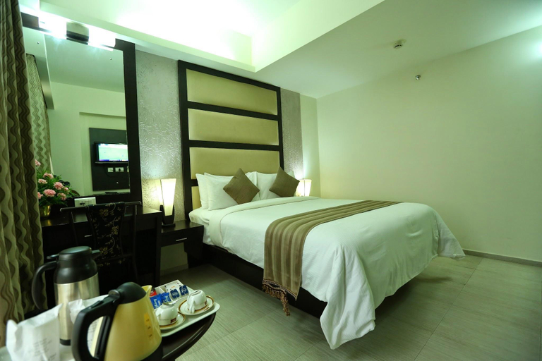 Others 2, PATTOM ROYAL HOTEL, Thiruvananthapuram