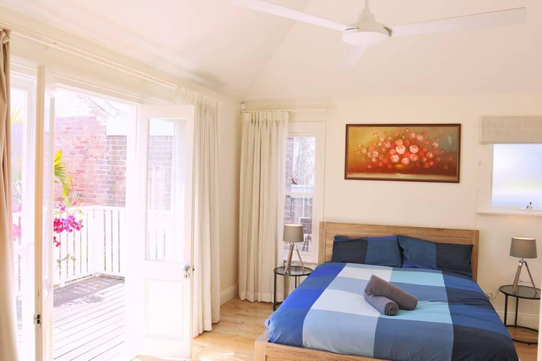 Bedroom 1, Spacious Oasis 3BR House near Sydney University, Sydney