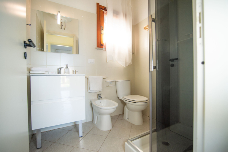 Room 2, 1 Le Perle Di Stintino, Sassari