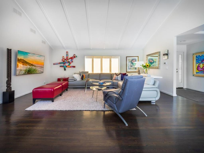 Others 3, Villa Xmart - Luxury with pool, Suffolk