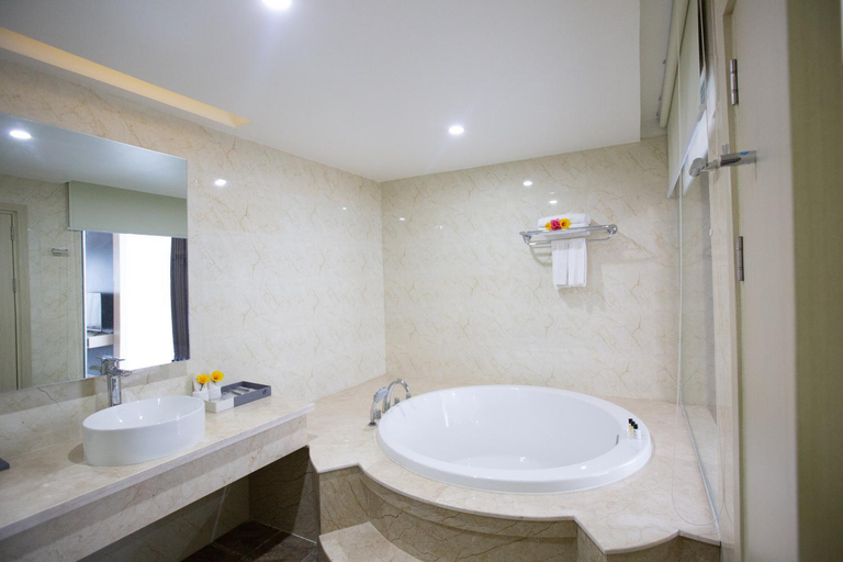 Bathroom 5, Central Hotel Thanh Hoa, Thanh Hóa City