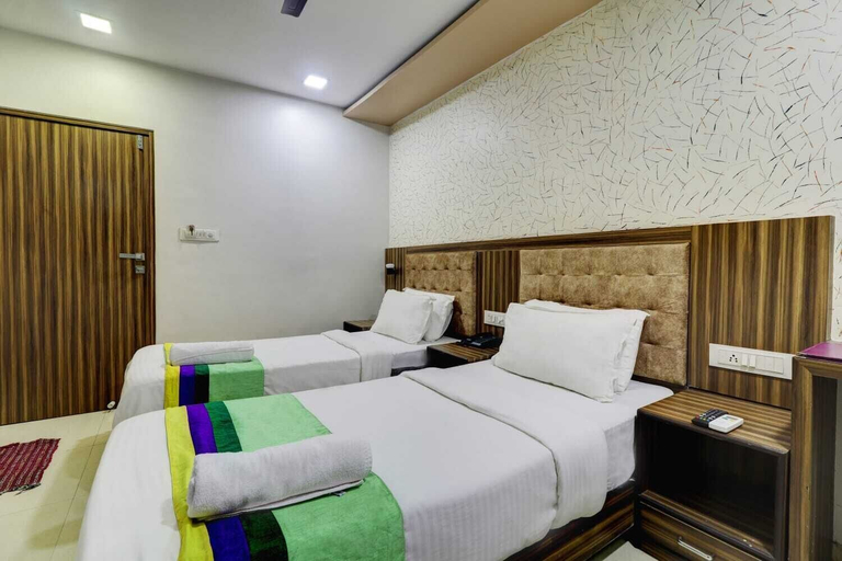 Bedroom 4, Hotel New Blue Sapphire Residency, Mumbai Suburban