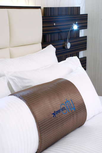 Bedroom 2, Orty Airport Hotel, Menderes