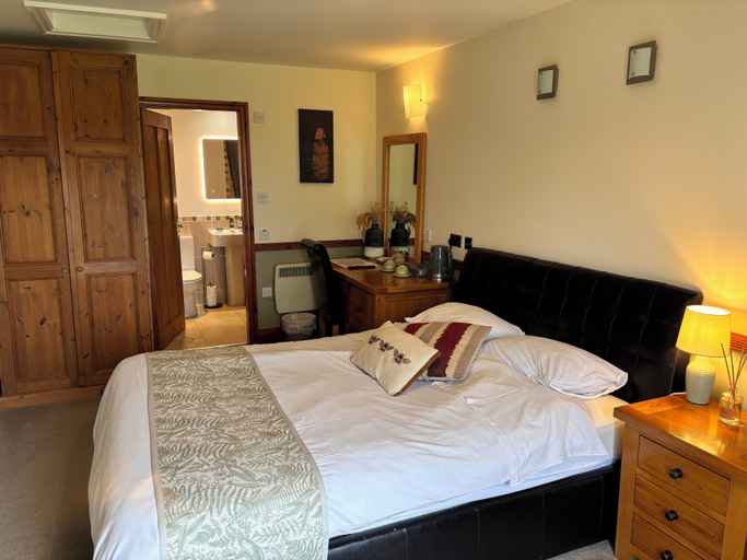 Bedroom 5, Fernhill Hotel, Rochdale
