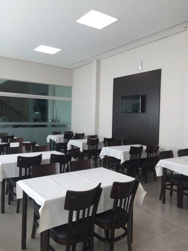 Food & Drinks 3, Hotel Primavera, Bom despacho