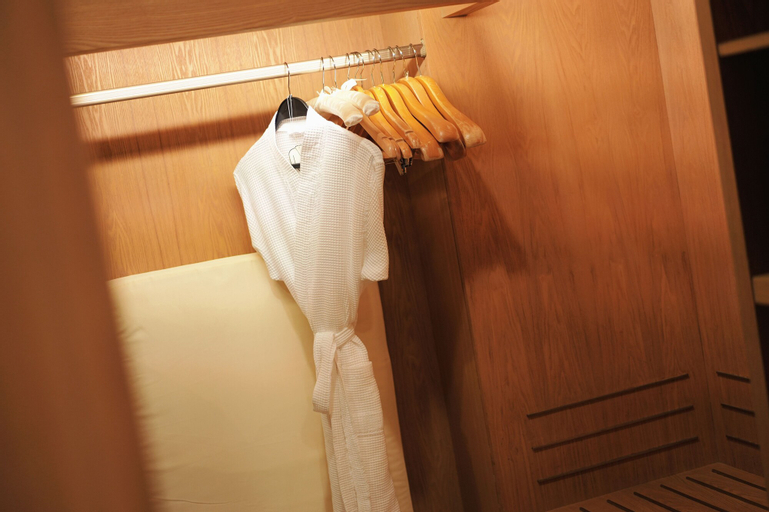 Amenities 17
