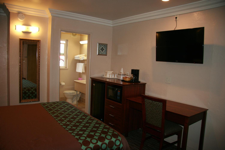 Bedroom 5