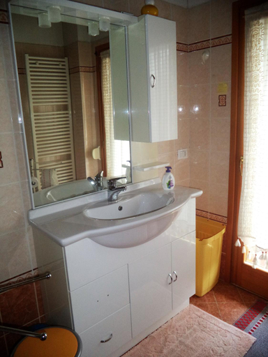 Bathroom 2, B&B Dolomiti, Belluno