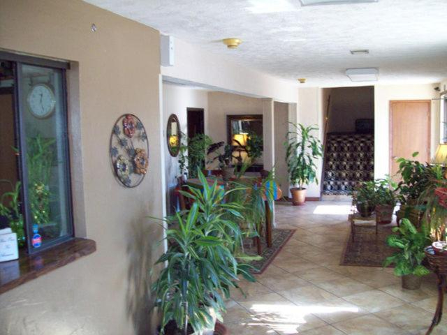 Public Area 3, Lyons Inn, Rice