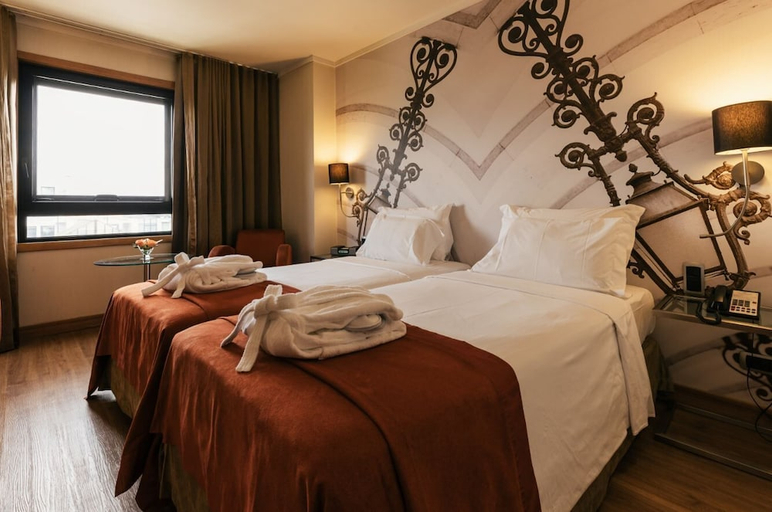 Bedroom 2, MARQUES DE POMBAL HOTEL, Lisbon