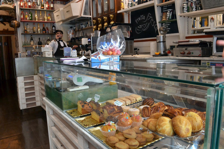 Others 3, Le Stanze di Dolly, Napoli
