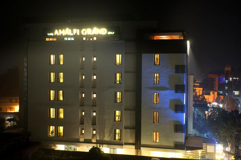 Exterior & Views 2, Hotel Amalfi Grand, Patna
