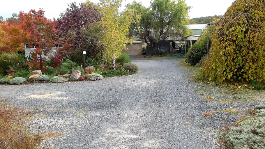 Others 3, Windswept Country Retreat, Stanthorpe