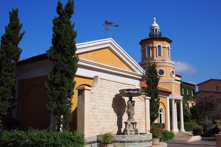 Exterior 3