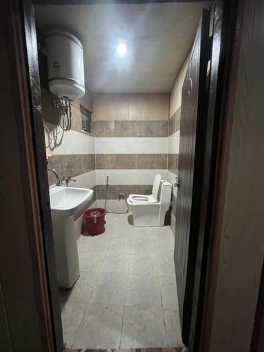 Bathroom, Rupali home stay, Chamoli