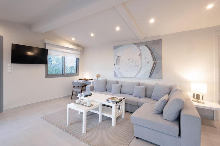 Others 3, Vineyard Estate, Peloponnese