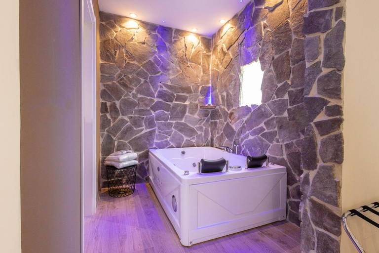 Others 3, Lovely Rooms - Guest House Suites, Bari
