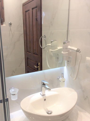 Bathroom 2, Amaryllis Luxury Rooms, Central Macedonia