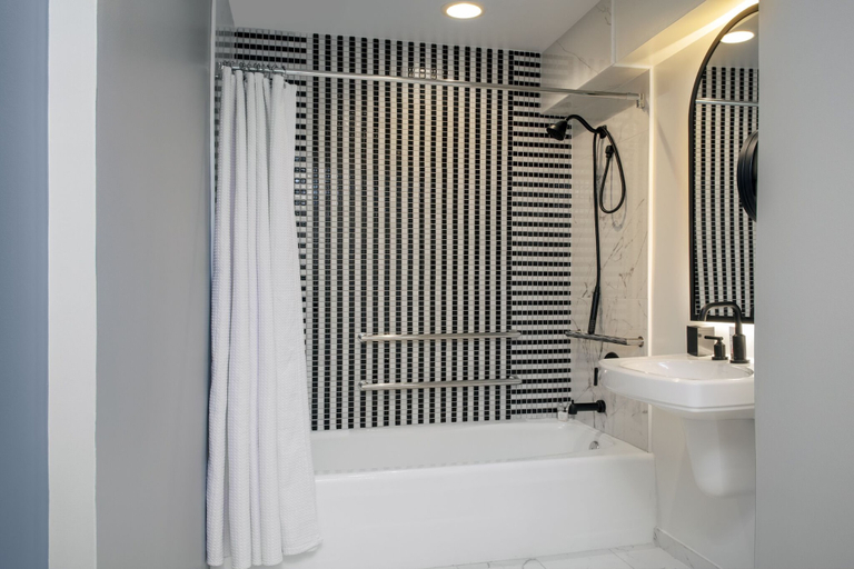 Bathroom 5, The Don CeSar, Pinellas