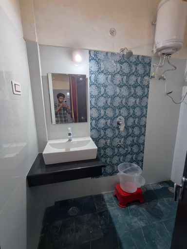 Others 4, Aashirwad Hotel, Reasi