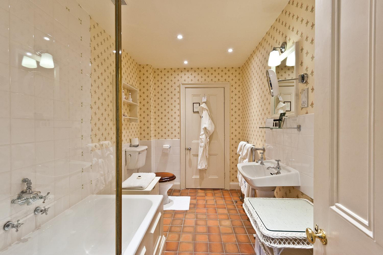 Bathroom, Bodysgallen Hall & Spa, Conwy